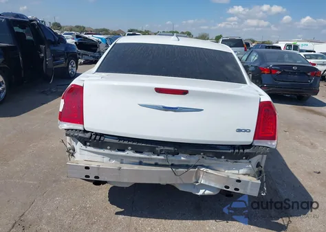 2019 Chrysler 300 Touring из США, поврежденный, VIN 2C3CCAAGXKH641018